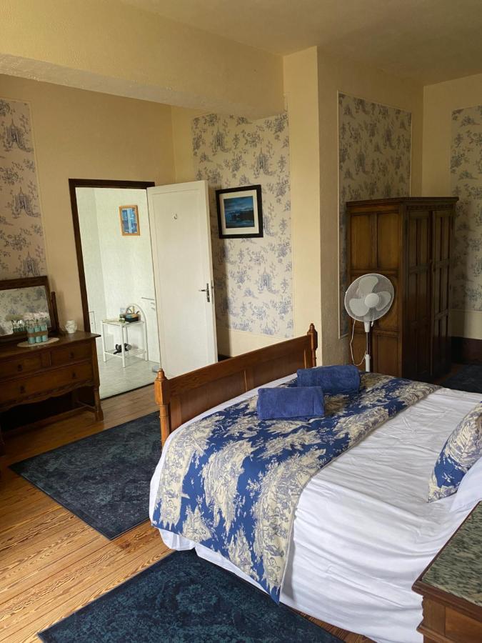 Le Logis Des Quatre Puits Bed & Breakfast Neuvicq-Montguyon Exterior foto